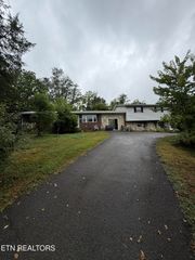 287 Lone Mountain Rd, Tazewell, TN 37879