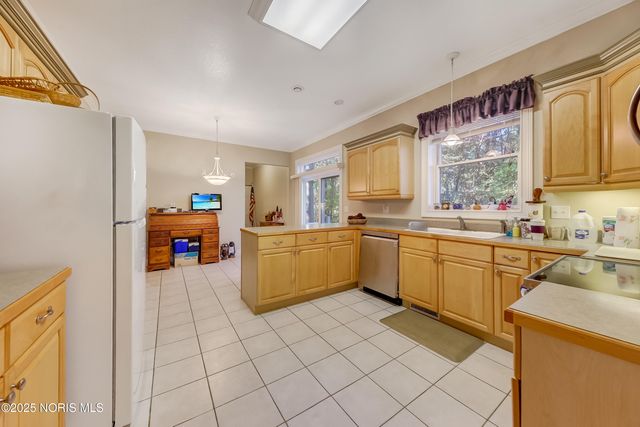 1797 County Road 5-2, Delta, OH 43515