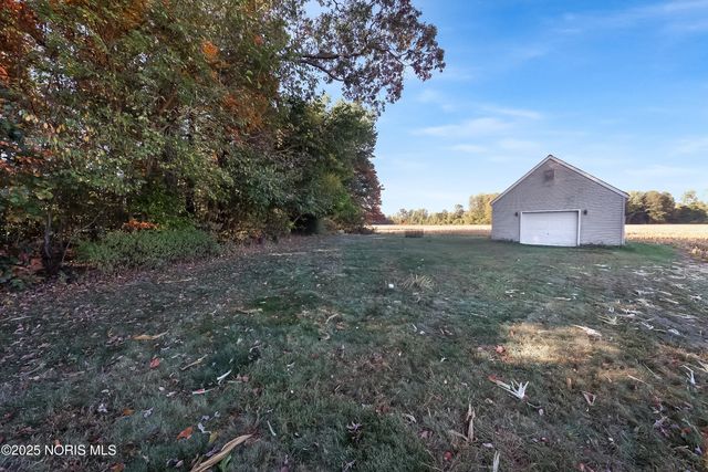 1797 County Road 5-2, Delta, OH 43515