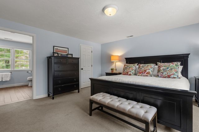 7 Huckleberry Road, Hopkinton, MA 01748