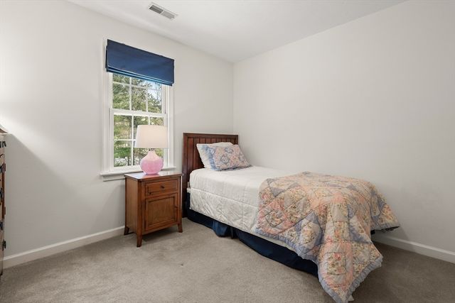 7 Huckleberry Road, Hopkinton, MA 01748