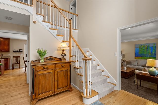 7 Huckleberry Road, Hopkinton, MA 01748