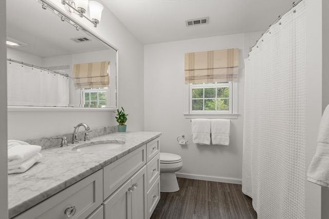 7 Huckleberry Road, Hopkinton, MA 01748
