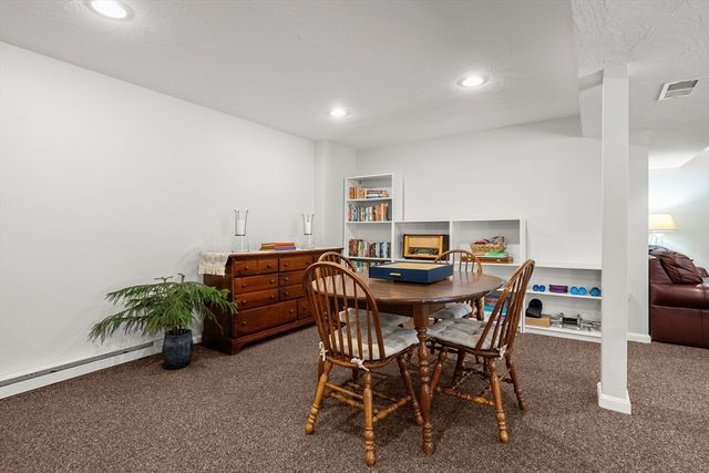 7 Huckleberry Road, Hopkinton, MA 01748