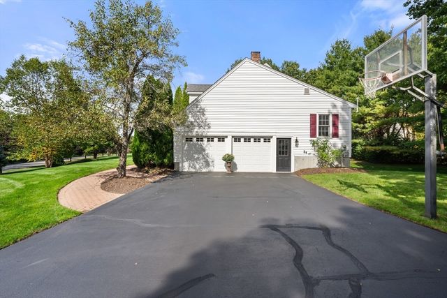 7 Huckleberry Road, Hopkinton, MA 01748