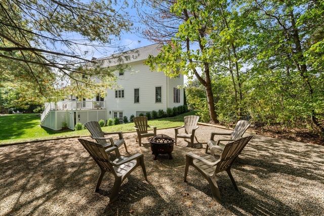 7 Huckleberry Road, Hopkinton, MA 01748