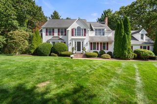 7 Huckleberry Road, Hopkinton, MA 01748