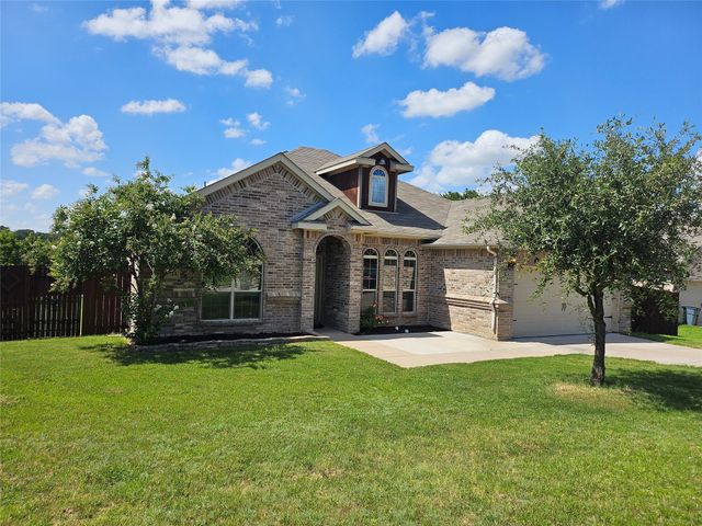 3724 Cecelia Lane, Forest Hill, TX 76140
