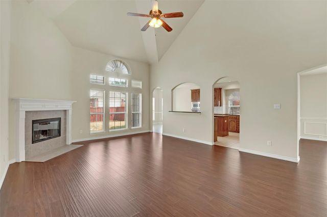 10438 Coach House Lane, Frisco, TX 75035