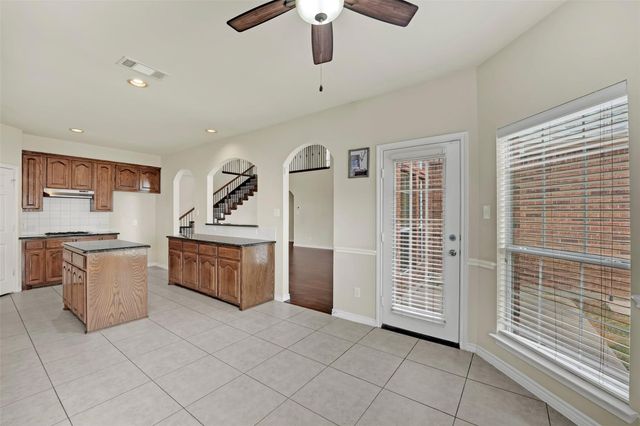 10438 Coach House Lane, Frisco, TX 75035