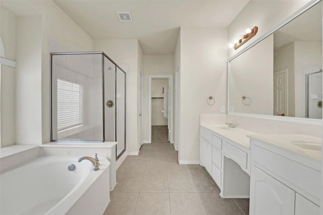 10438 Coach House Lane, Frisco, TX 75035