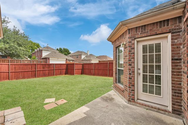 10438 Coach House Lane, Frisco, TX 75035