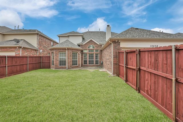 10438 Coach House Lane, Frisco, TX 75035