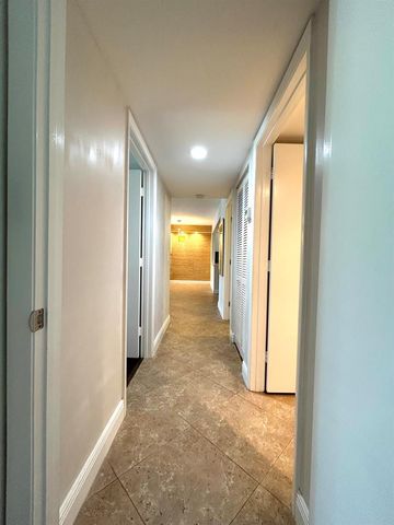 13830 Oneida Drive G1, Delray Beach, FL 33446
