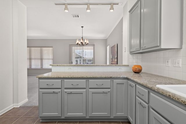 201 Whispering Wind DR, Georgetown, TX 78633