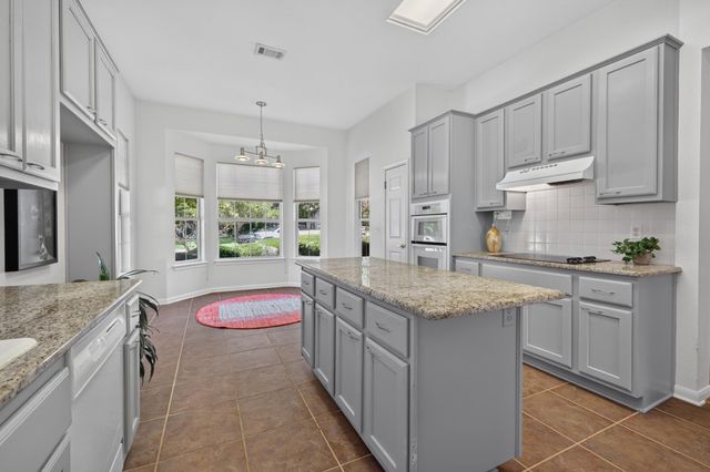 201 Whispering Wind DR, Georgetown, TX 78633