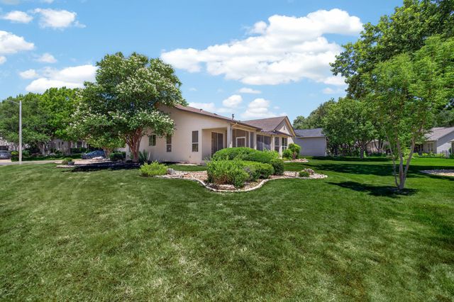 201 Whispering Wind DR, Georgetown, TX 78633