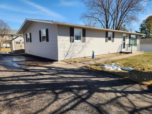 355 May Street, Platteville, WI 53818
