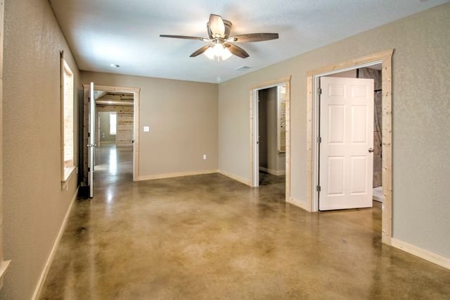 410 Navajo, Gordonville, TX 76245