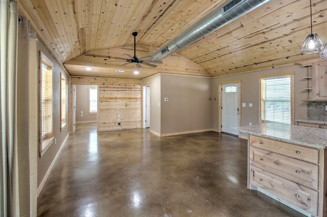 410 Navajo, Gordonville, TX 76245