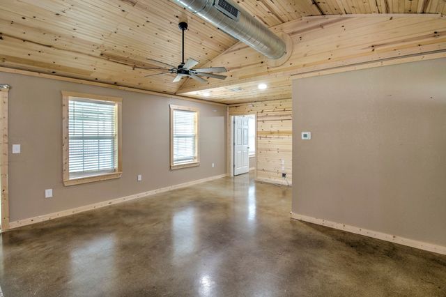 410 Navajo, Gordonville, TX 76245