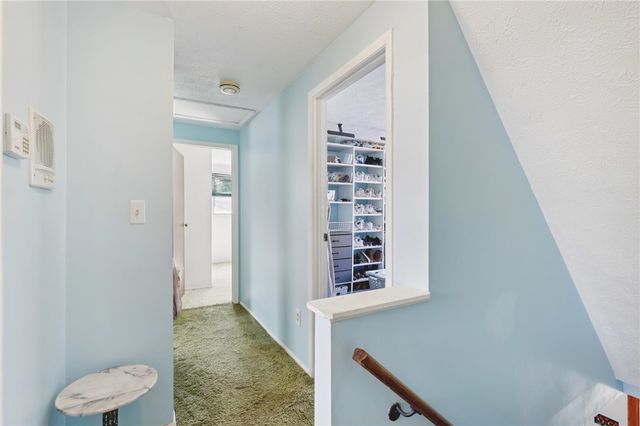 114 Tangleview Dr, White Oak, PA 15131