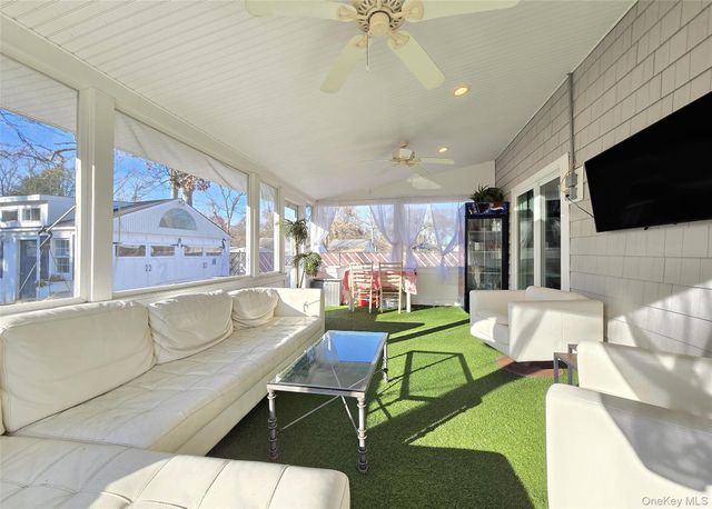 58 N Evergreen Drive, Selden, NY 11784