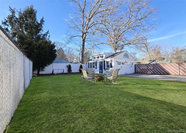 58 N Evergreen Drive, Selden, NY 11784