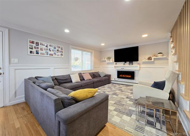 58 N Evergreen Drive, Selden, NY 11784