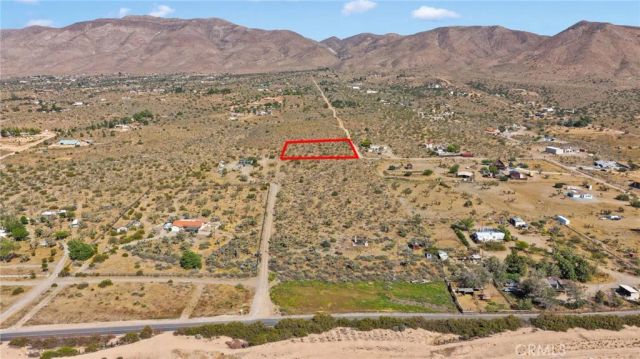 4 Lamprey, Apple Valley, CA 92308