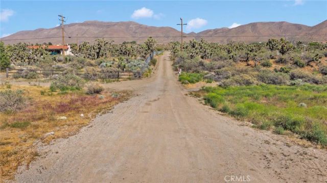 4 Lamprey, Apple Valley, CA 92308