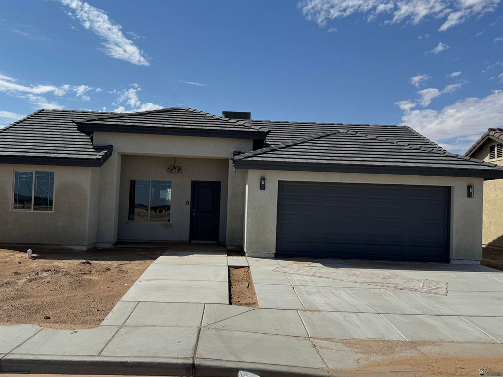 5001 E Monreal Ln, San Luis, AZ 85336