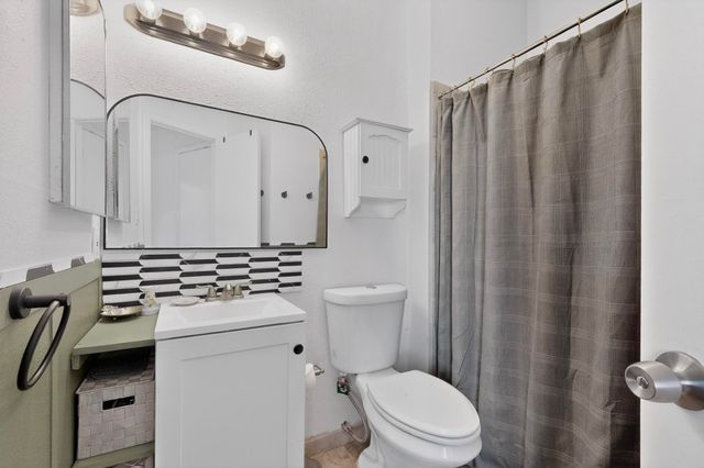 7307 Georgetown Avenue NW, Albuquerque, NM 87120