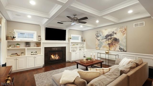 621 Green Briar Ct, Westfield Town, NJ 07090
