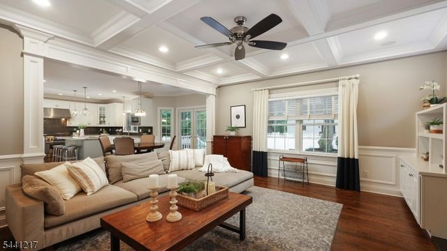 621 Green Briar Ct, Westfield Town, NJ 07090