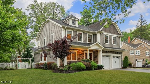 621 Green Briar Ct, Westfield Town, NJ 07090