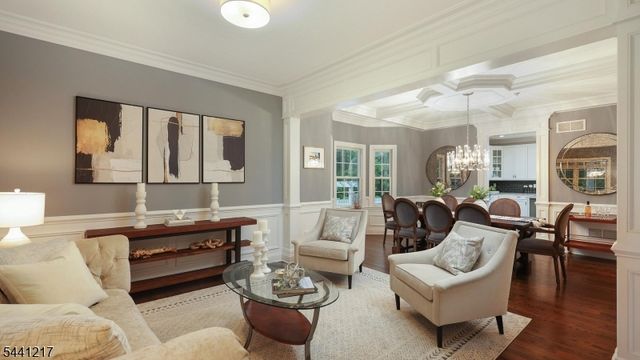 621 Green Briar Ct, Westfield Town, NJ 07090