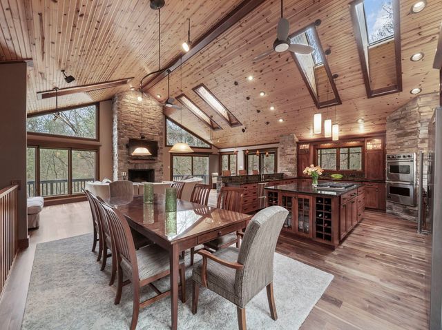 804 E Wilson Avenue, Beverly Shores, IN 46301