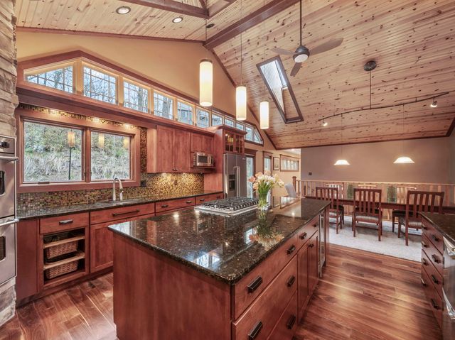 804 E Wilson Avenue, Beverly Shores, IN 46301