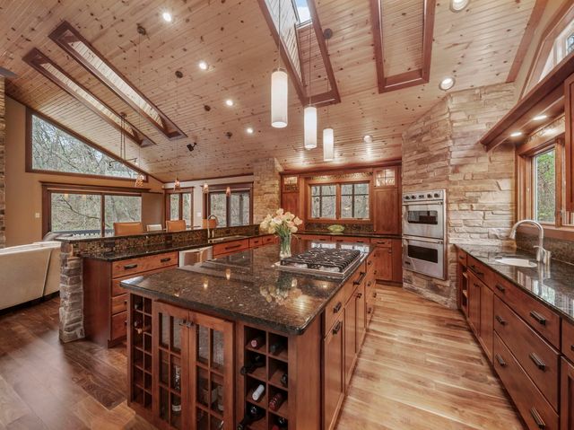 804 E Wilson Avenue, Beverly Shores, IN 46301