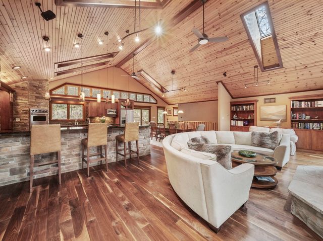 804 E Wilson Avenue, Beverly Shores, IN 46301