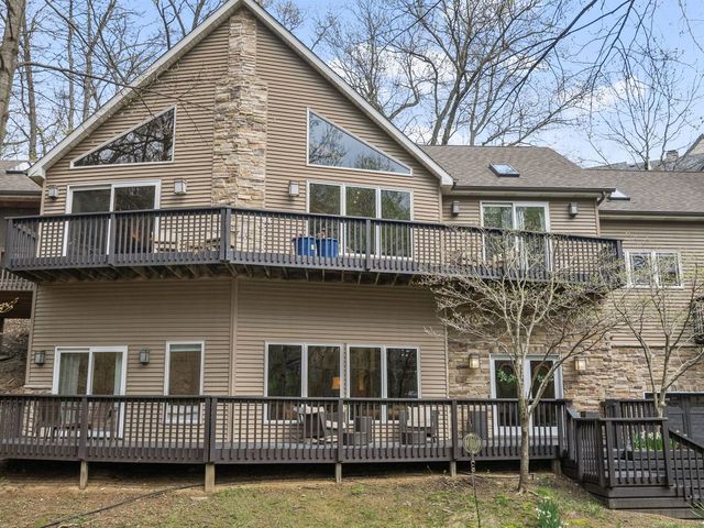 804 E Wilson Avenue, Beverly Shores, IN 46301