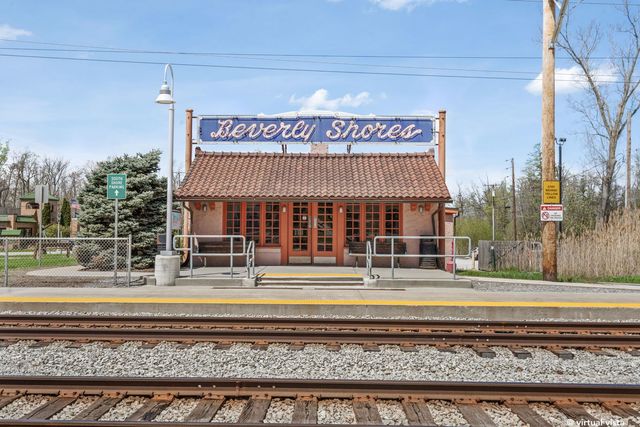 804 E Wilson Avenue, Beverly Shores, IN 46301