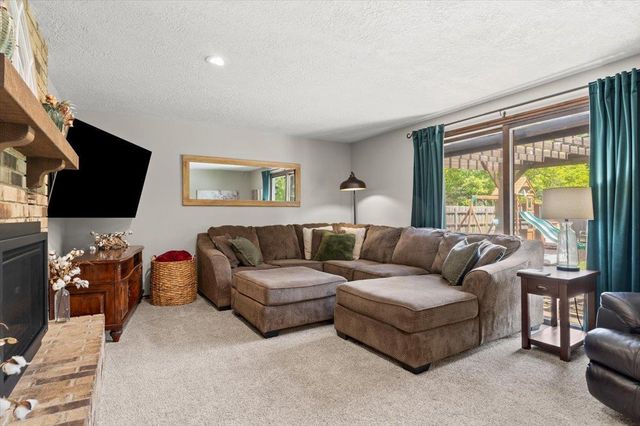 1531 LOST DAUPHIN ROAD, De Pere, WI 54115