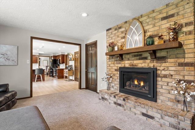1531 LOST DAUPHIN ROAD, De Pere, WI 54115