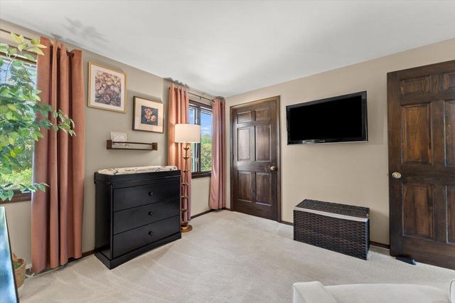 1531 LOST DAUPHIN ROAD, De Pere, WI 54115