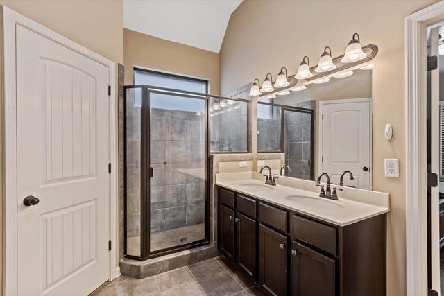 6025 GARRETT VALLEY LN, Arlington, TN 38002