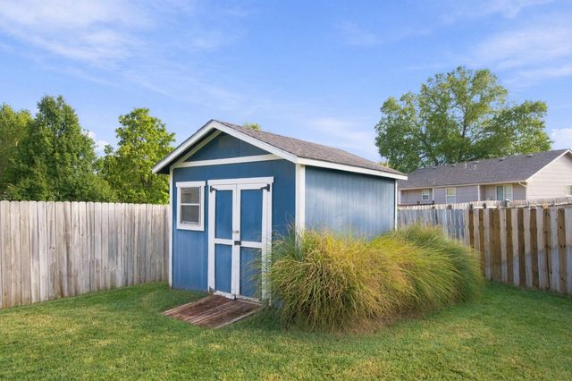 2542 N Shefford Ct., Wichita, KS 67205