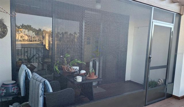 6290 BAHIA DEL MAR CIRCLE 12, St Petersburg, FL 33715