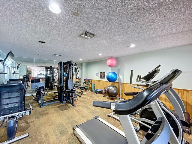 6290 BAHIA DEL MAR CIRCLE 12, St Petersburg, FL 33715